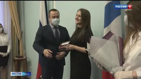 Доброволец получает зарплату