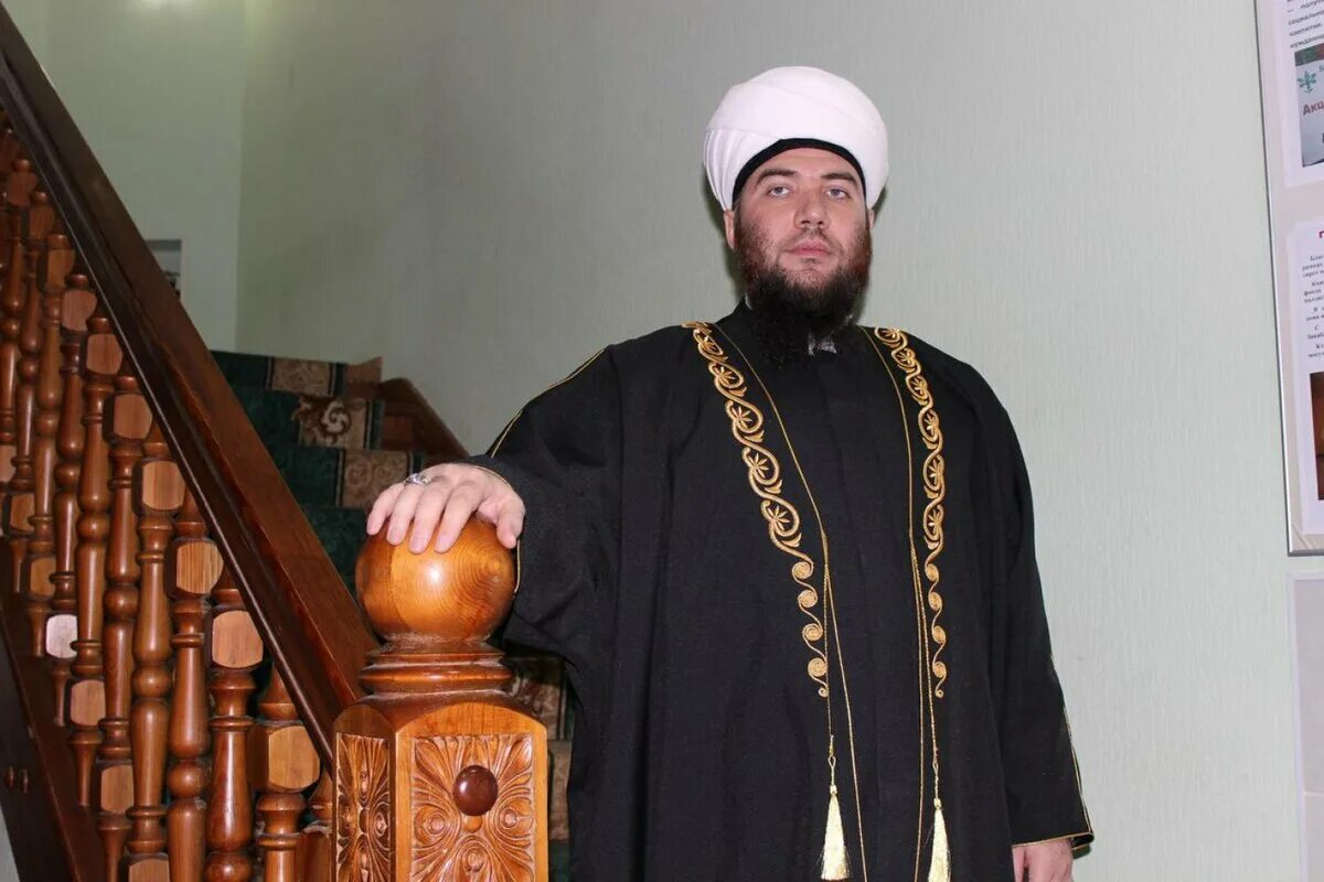 имам шамиль хазрат. священнослужитель мечети. турция имам йолб. имам татарстана камиль самигуллин. священнослужитель мечети.