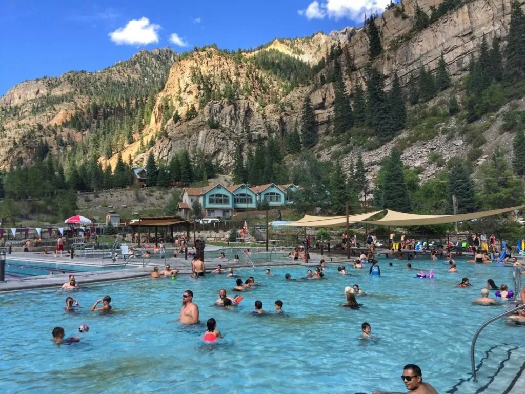 Источники со. Ouray hot springs pool. горячие источники колорадо. денвер термальные источники. горячий источник в горах колорадо.