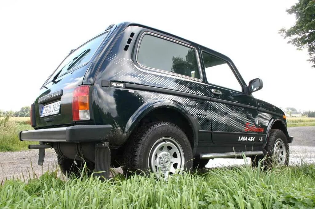 Какую ниву лучше взять. Нива lada 4x4 почта россия. лучше на лада нива. самая длинная нива. плохая нива.