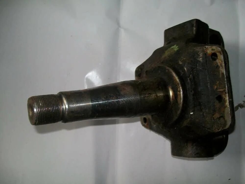 Поворотный кулак зил. Кулак поворотный зил 130 левый. Кулак поворотный зил 130 правый. Рычаг поворотного кулака зил 130. Корпус поворотного кулака зил 131.