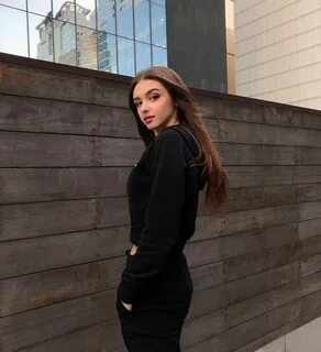 Karimova Elina (엘리나 ✨) Hot Instagram model 