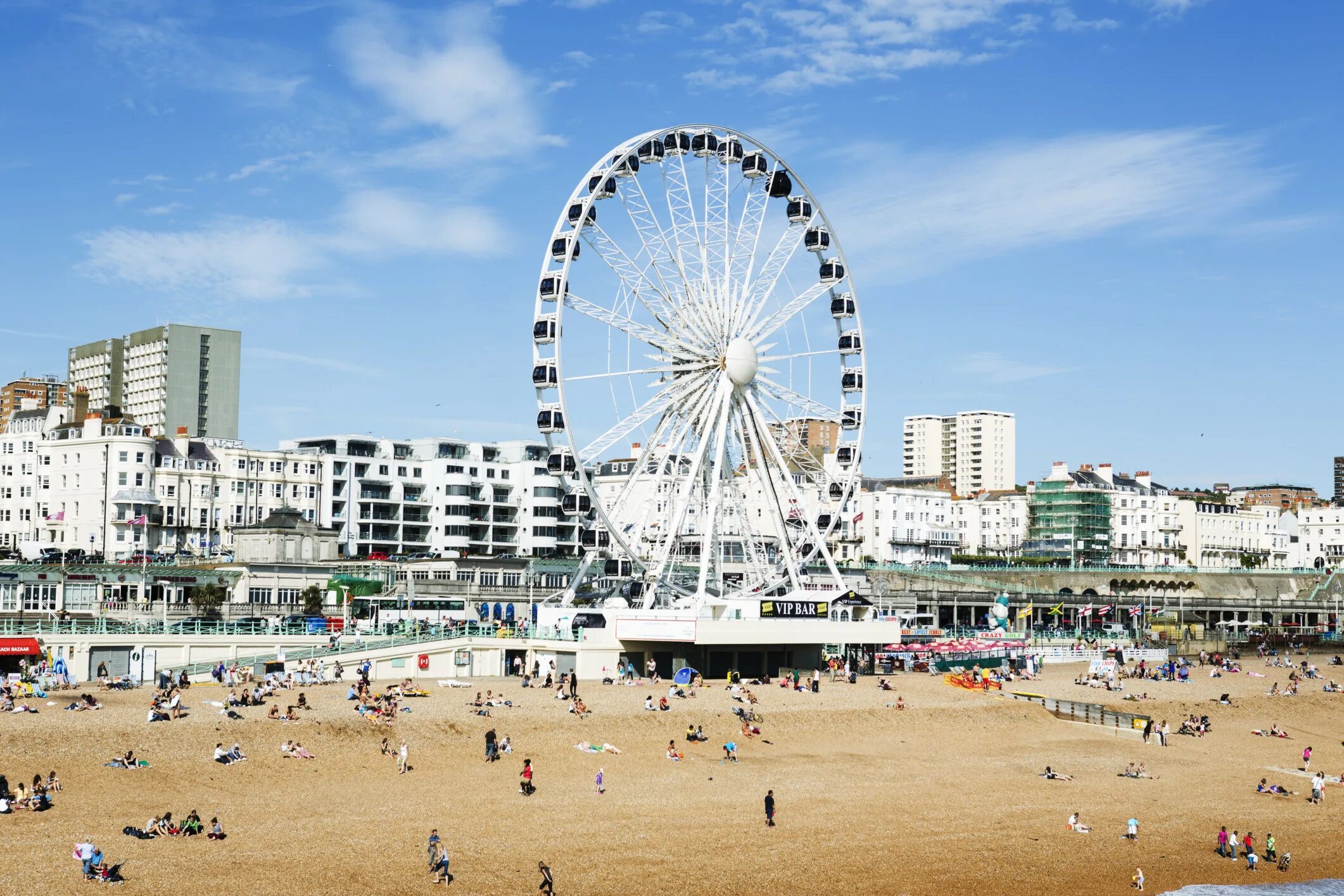 Brighton city. Курорт брайтон англия. Брайтон бич лондон. Брайтон набережная в лондоне. Брайтон город в англии.