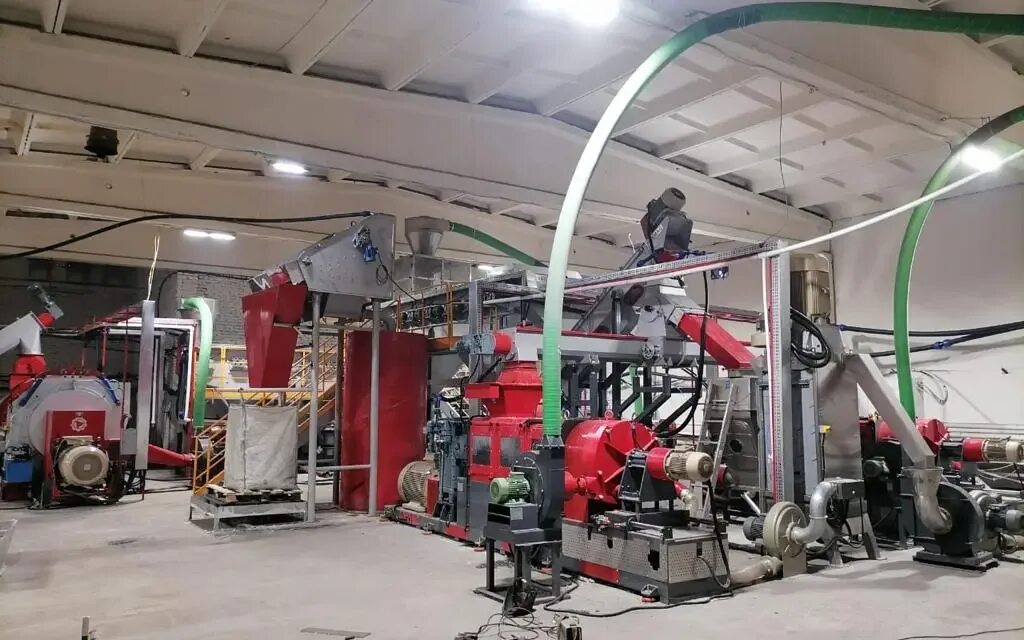 Переработка пластика пермь. Переработка пластика пермь. Завод хенкель в перми. Пластико перерабатывающий завод. Завод пларус.