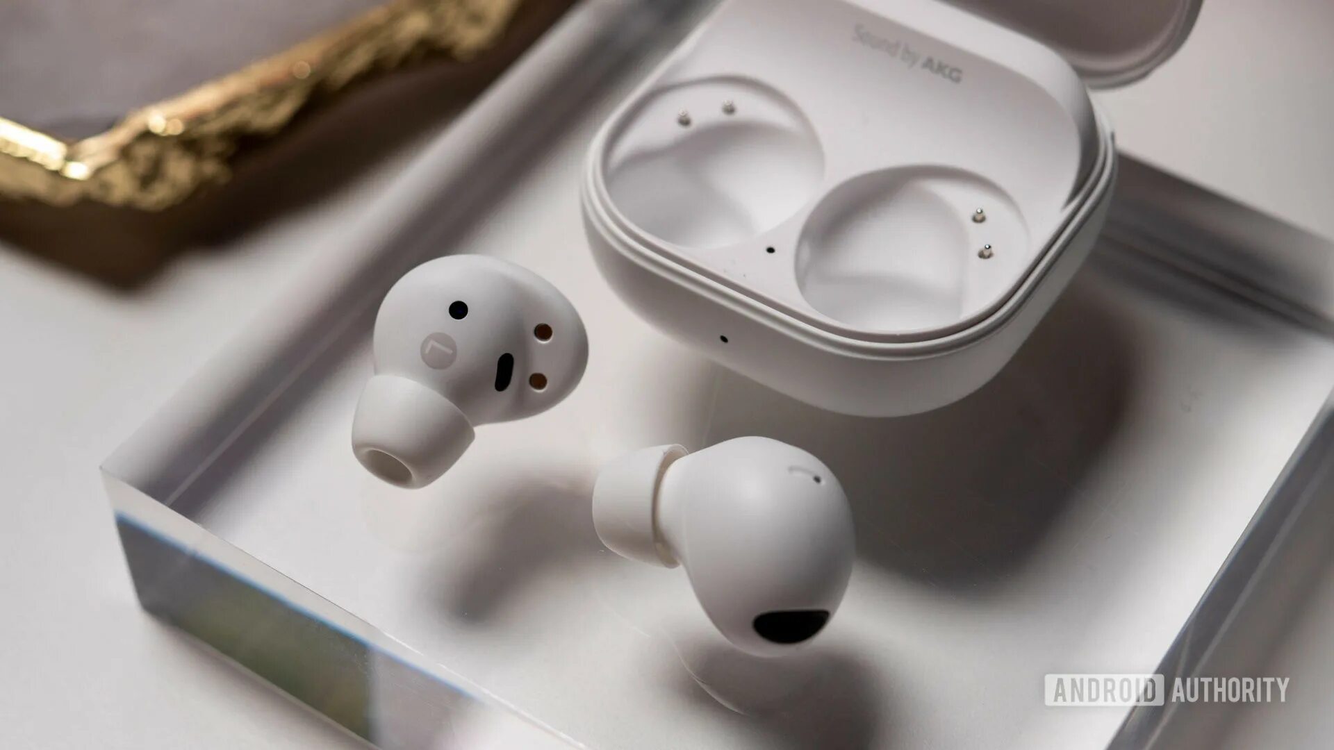Galaxy buds 3 pro белые. Samsung galaxy buds 2 pro. samsung buds 2 pro белые. samsung galaxy buds 2 комплектация. samsung buds 2 onyx.