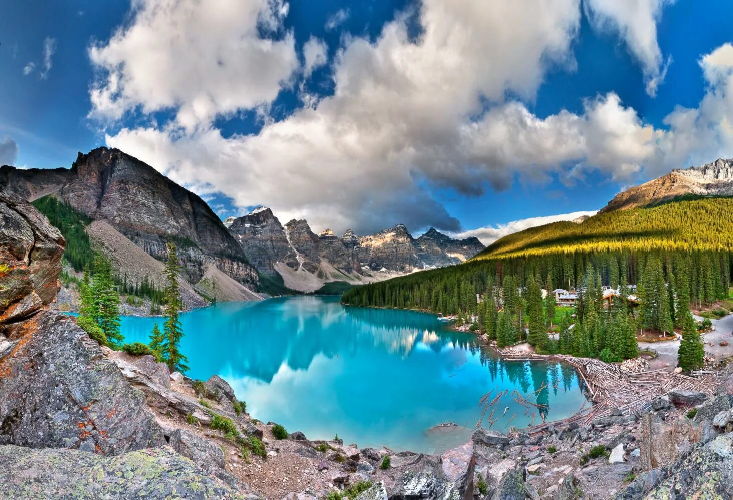 Canada lakes. Озеро Морейн в Канаде. Ледниковое озеро Морейн, Канада. Озеро Банф Канада.