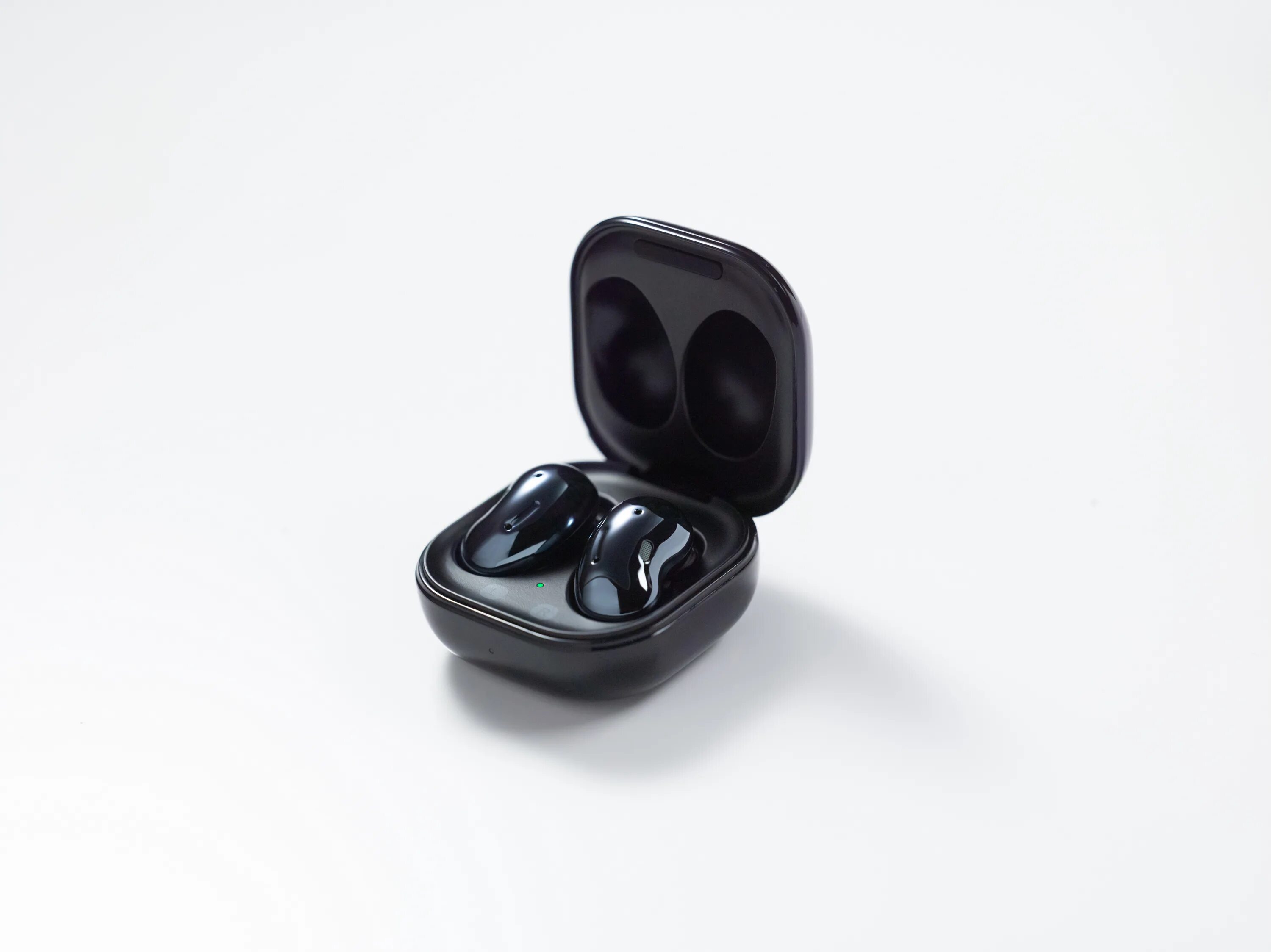 Galaxy наушники true wireless. TWS Samsung Galaxy Buds. Samsung Galaxy Buds Live. Беспроводные наушники Galaxy Buds Live. Наушники Samsung Galaxy Buds Live.