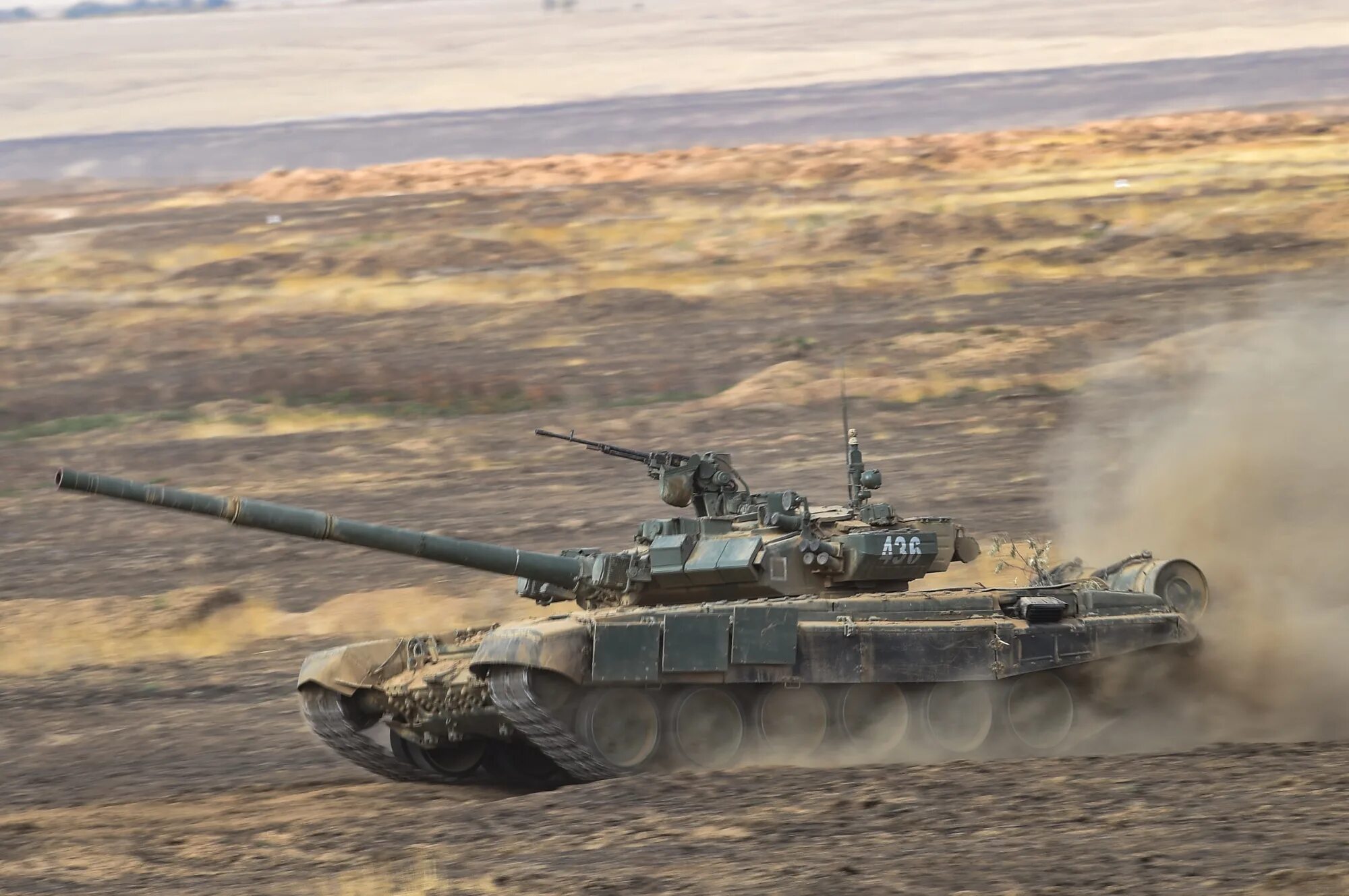 Танк т72 в бою. Т-80 днр. Т-90 юво. Танк т90 прорыв. Т90м прорыв.