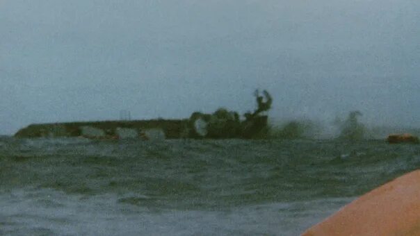 Falklands War (40th anniversary) HMS Sheffield memorial (7) (UK) - BBC News - 4t