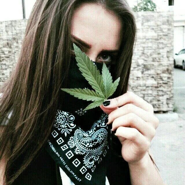 Ава с помощью