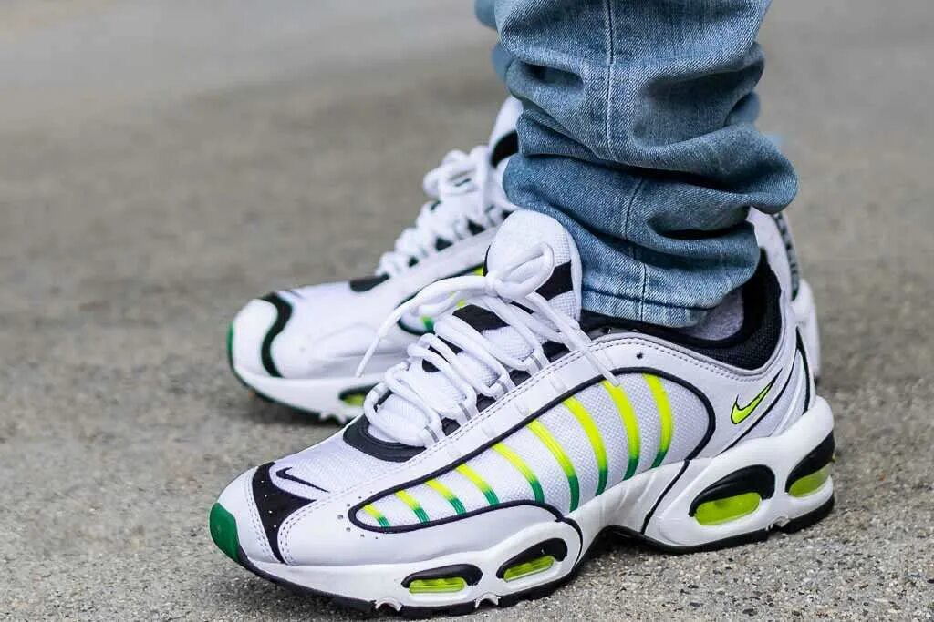 Айр 4. Nikе Air Мах Тailwind IV. Nike Air Max Tailwind. Nike Air Max Tailwind 4 on feet. Кроссовки Air Max Tailwind 4.