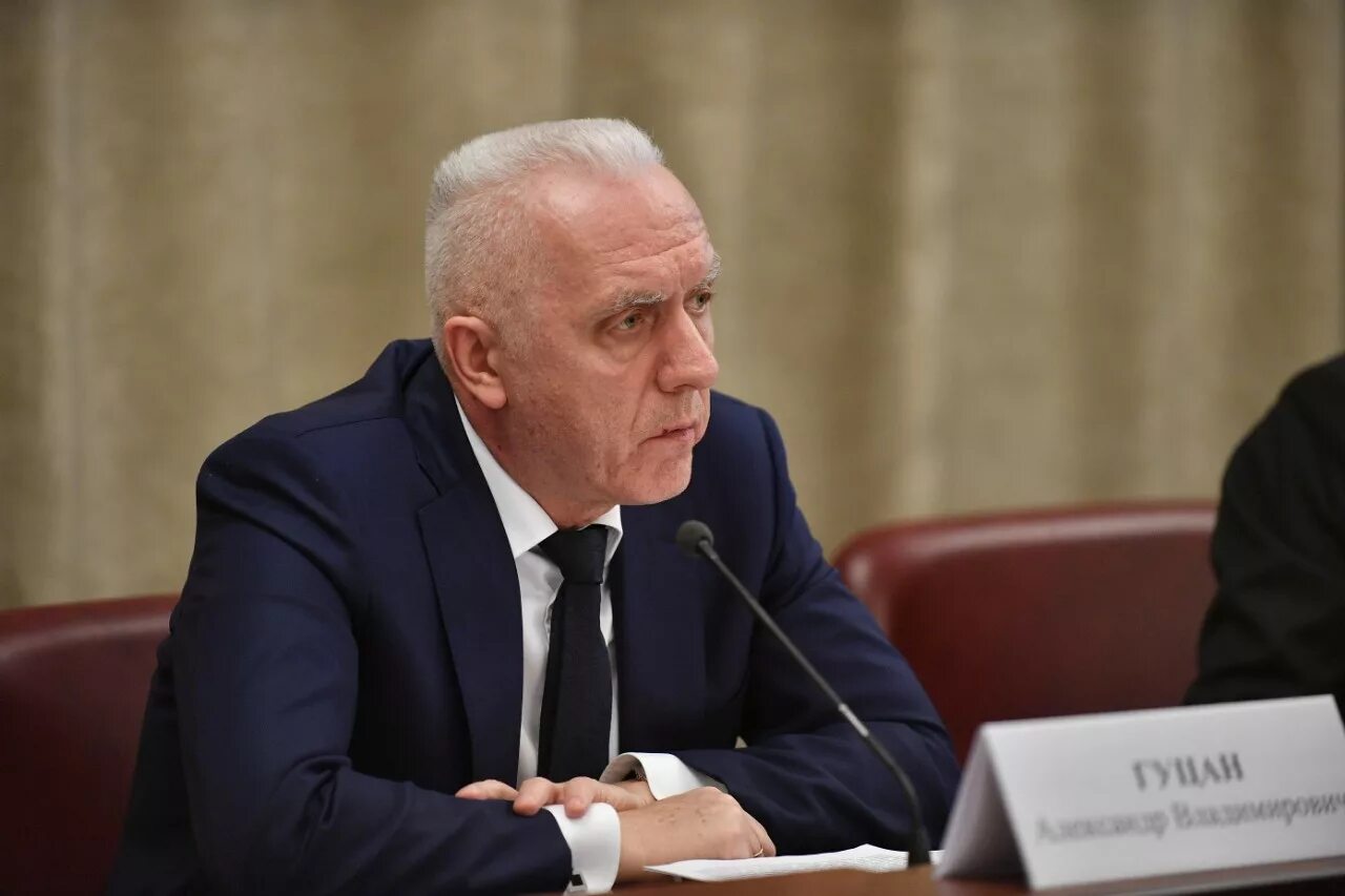 Гуцан сзфо. Гуцан александр владимирович. полпред в сзфо александр гуцан. гуцан александр владимирович полномочный представитель. представители президента рф в северо-западном федеральном.