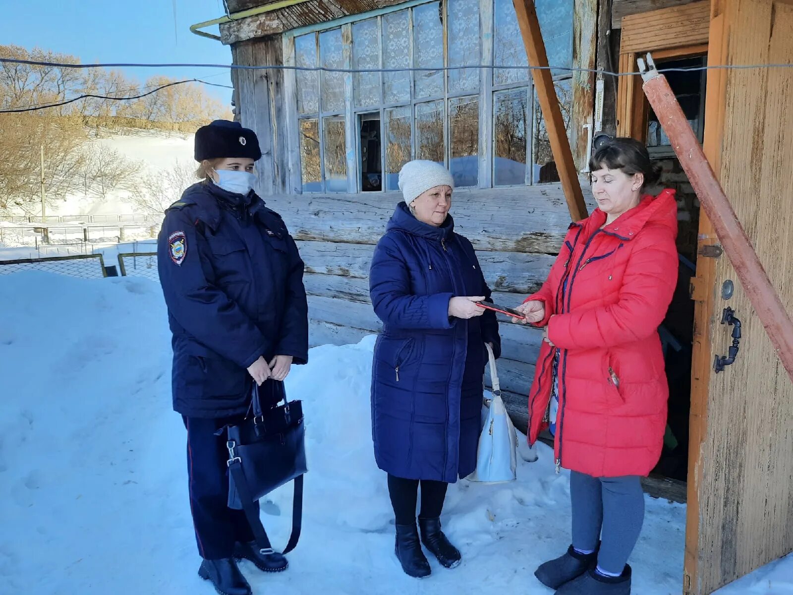 Подслушано абдулино вконтакте. Работник полиции. Сотрудник полиции. Абдулино и Абдулинский район. Приставы Абдулино.