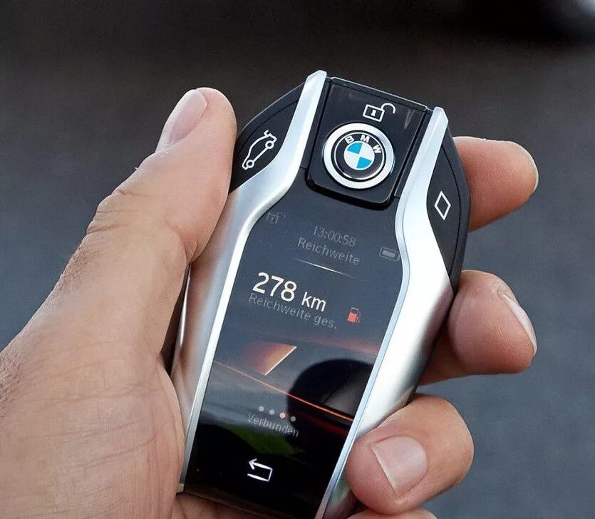 Ключ bmw x7. Bmw x7 ключ. Смарт ключ bmw g12. Ключ бмв м5 f90. Ключ bmw 7 2021.