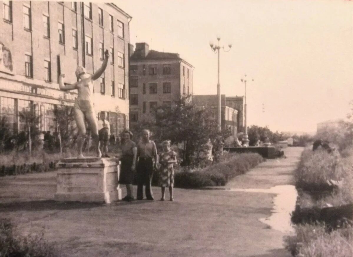 Молотов (Пермь), перекрёсток проспекта Сталина и улицы Коминтерна Retro photos