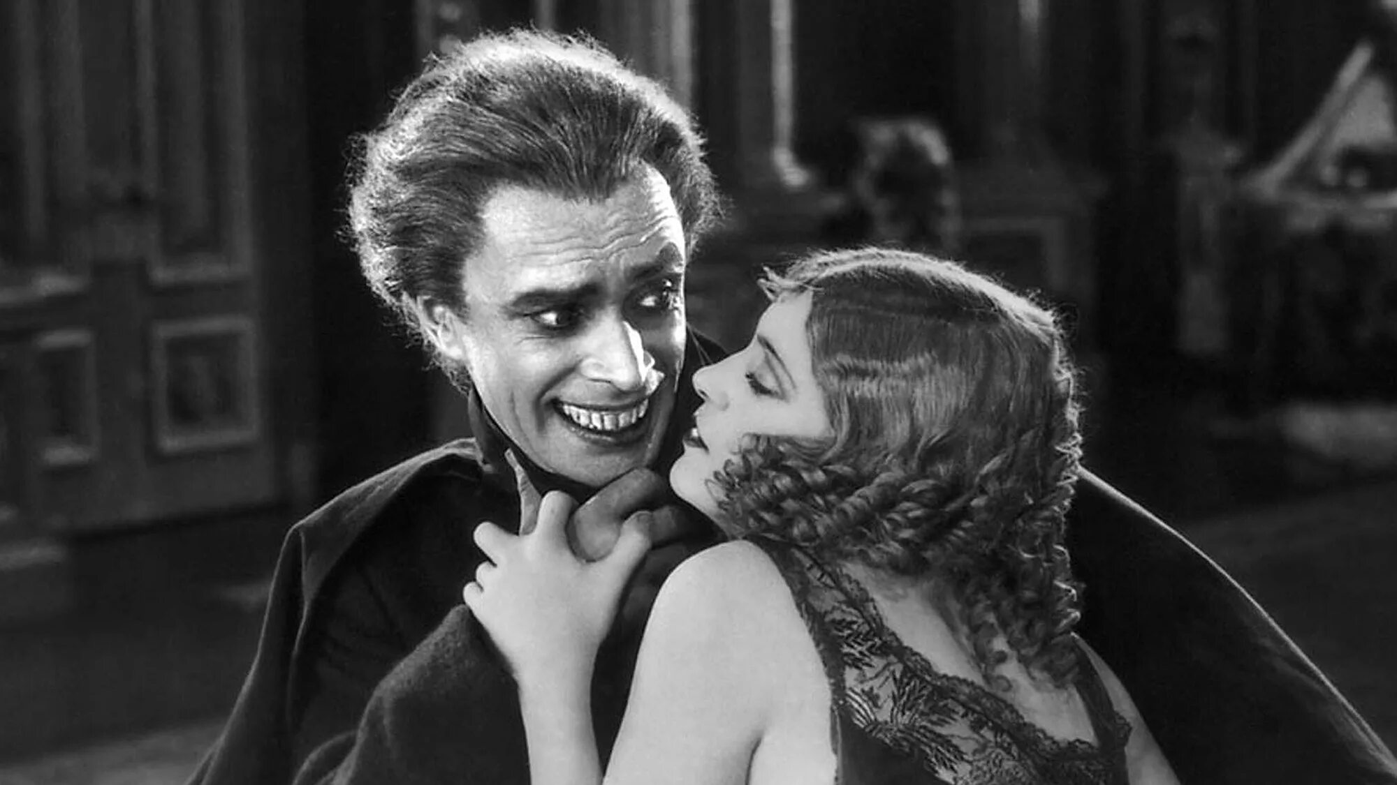 Конрад фейдт человек который смеется. Человек который смеется год. Человек который смеется 2012. Дея человек который смеется 2012. Гуимплен человек который смеется фильм 2012.