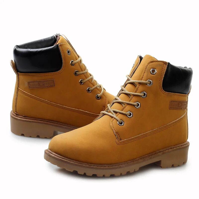 Фото треккинговой обуви на людях. Непромокаемая обувь для мужчин. Ботинки хождения. Ботинки remington fallow hiking. Горные треккинговые ботинки.