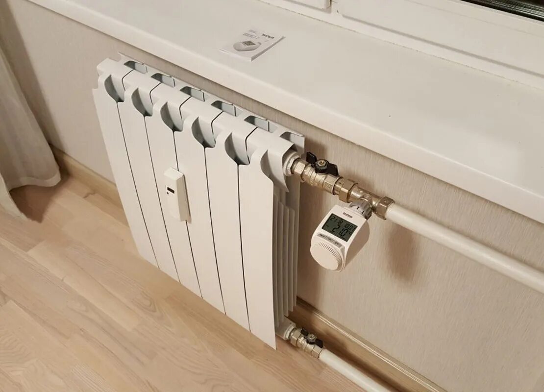 Отопление для квартиры цены фото Радиатор Zehnder Charleston 5035/12 № 1270 3/4" RAL 9016 купить по выгодной цене