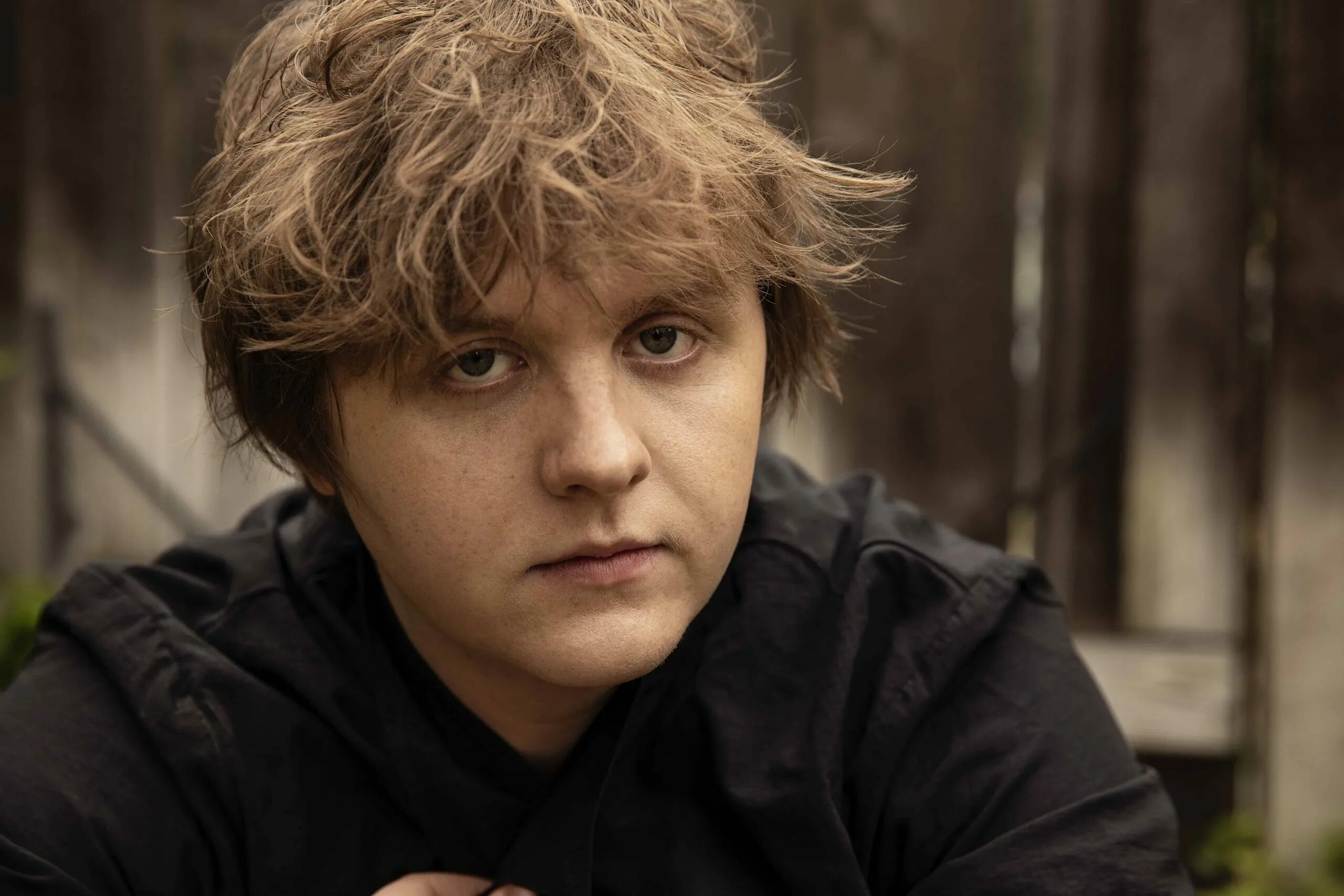 Левис капальди. Льюис Капальди. Lewis Capaldi 2022. Lewis Capaldi фото.