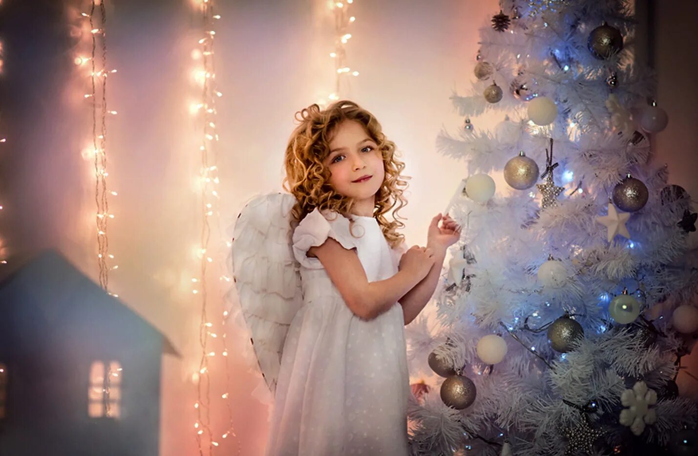 фотограф кристина игумнова. сестра четырех. девочки ангелы на новый год. фотосессия с крыльями ангела. девочки ангелы на новый год.