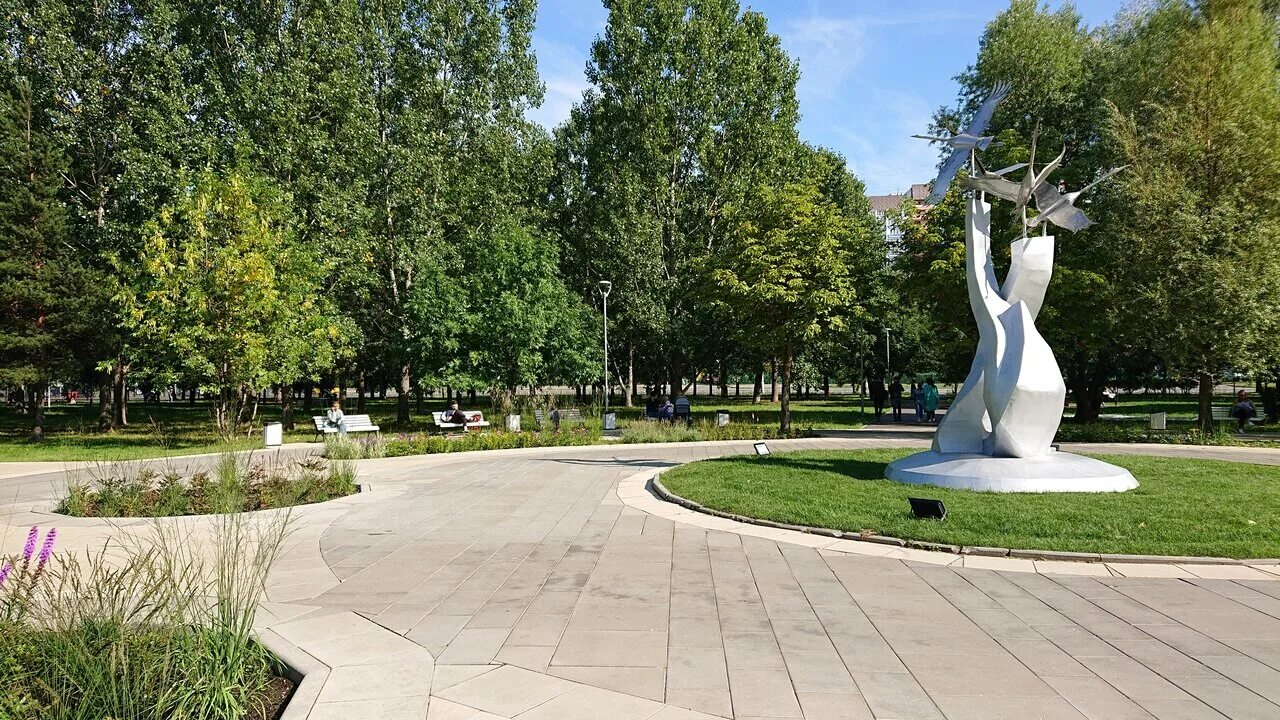 парк отрадное. парк отрадное. отрадное москва сквер хачатуряна. семеновской отрадный парк. парк отрадное.