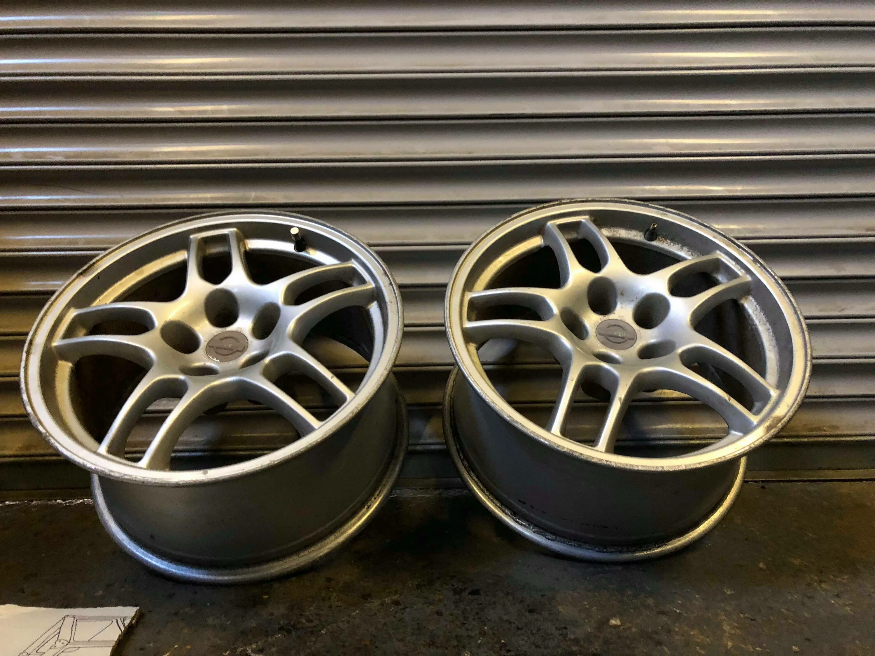 Диски 33. Диски nissan gtr 33. гтр33 колеса. диски гтр 32. диски nissan gtr r33.