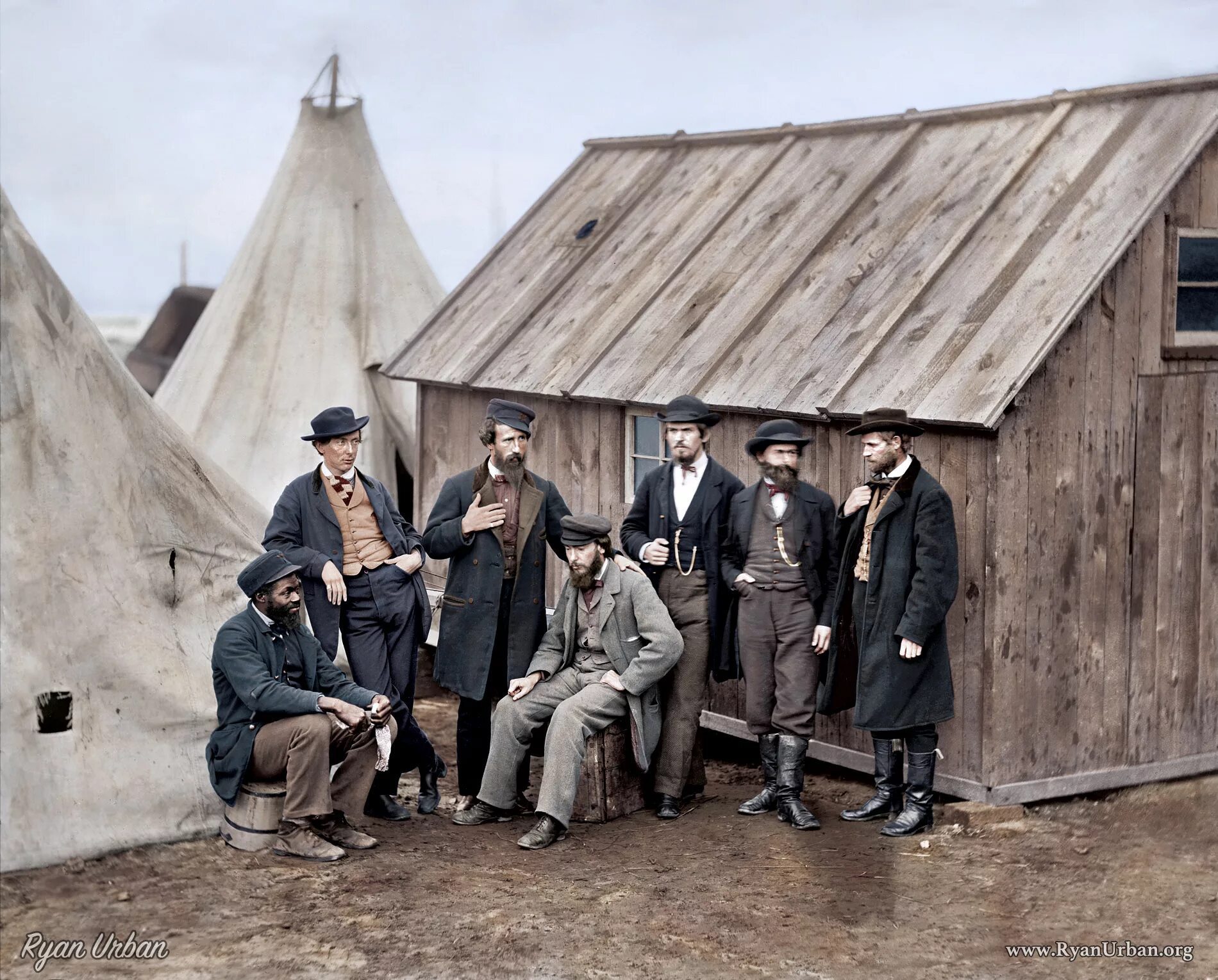 Американская история ужасов 1894. История америки фото. Старая американская история. Фрэнсис конрой миртл сноу. Джессика лэнг с дочерью.