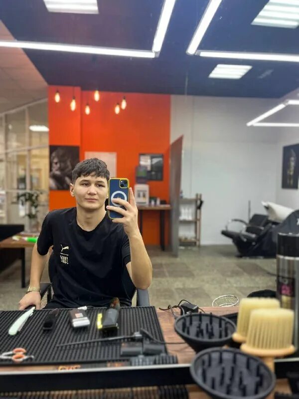 Антон старых. Барберштаб. Барберштаб. Лоско максим юрьевич. Барберштаб.