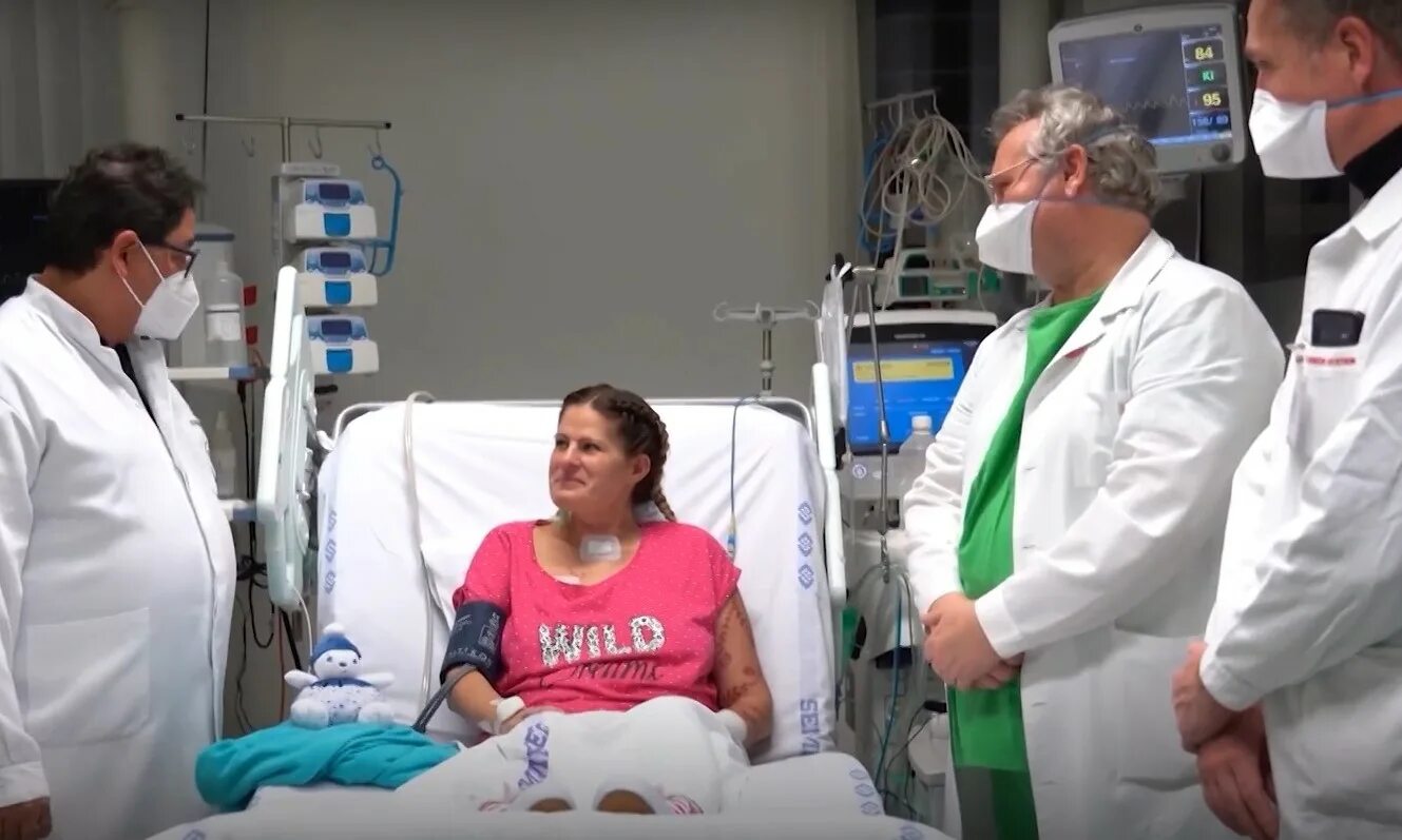 Женщина забеременела в коме. Нури после комы. Фильм где девушка пробыла в коме 20 лет. Беременные женщины в больнице. Проснулся после комы в 2020.