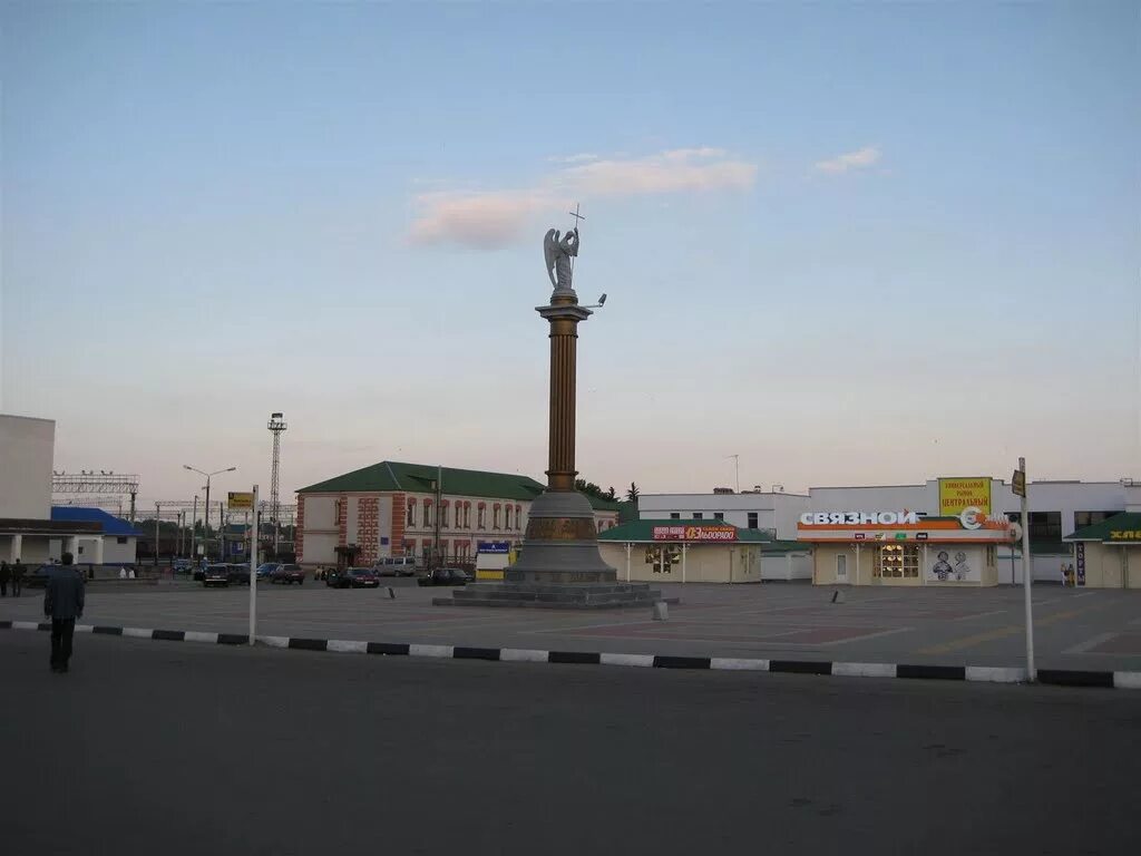 Город лиски отзывы. Город лиски отзывы. Рыбацкий городок воронеж. Лиски центр города. Главная площадь города лиски воронежской.