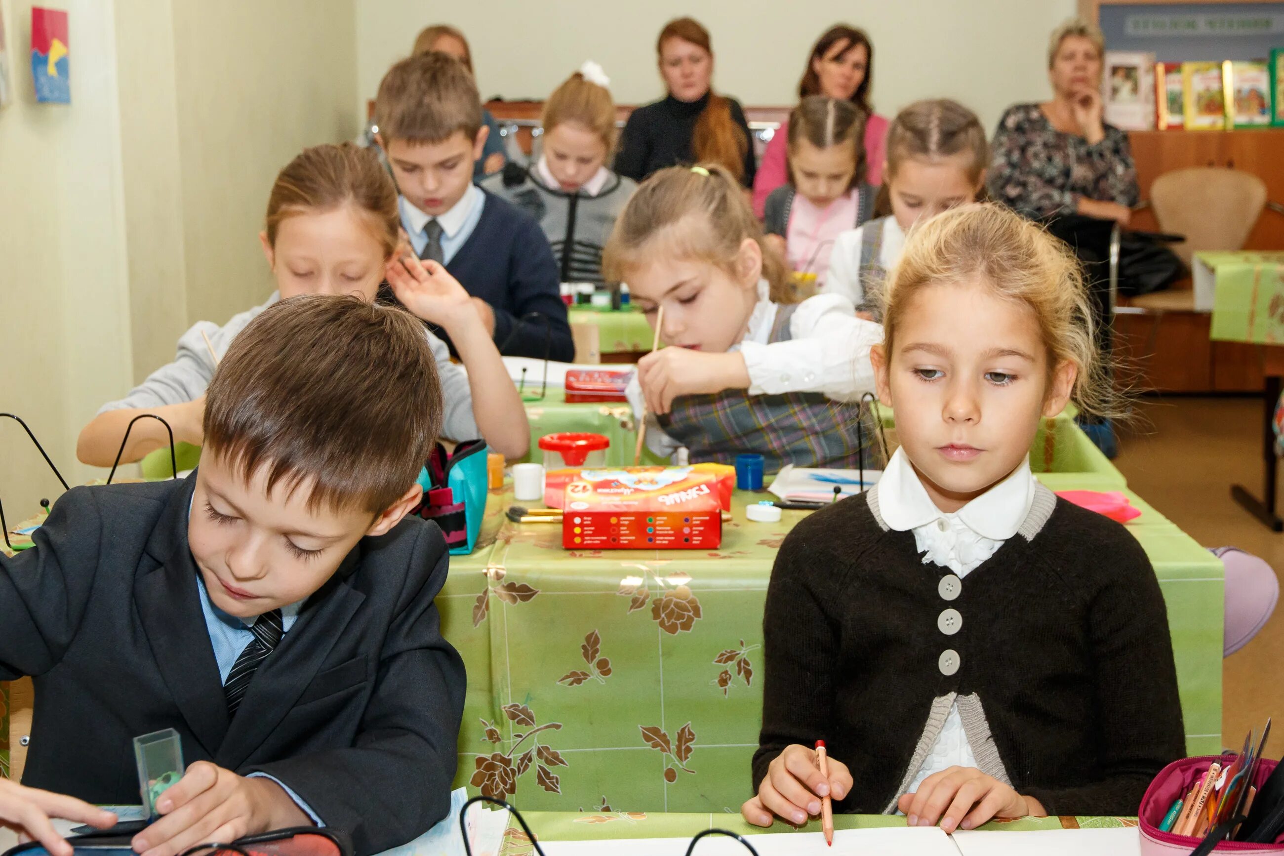 Продленка в школе. Погода кадлый день на уроке. Целый день уроки