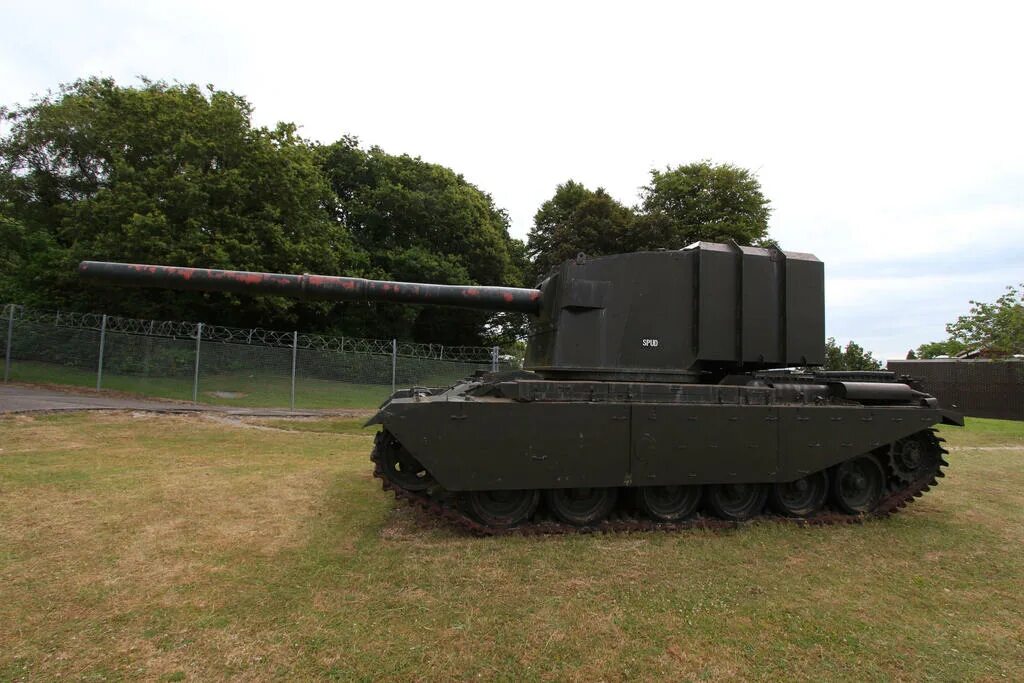 Фв 4005 в реальной жизни. Фв 4005 в реале. fv4005. фв 4005 с обвесом. фв 4005 сзади.