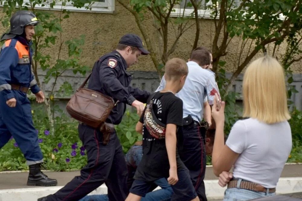 Спасается от полиции