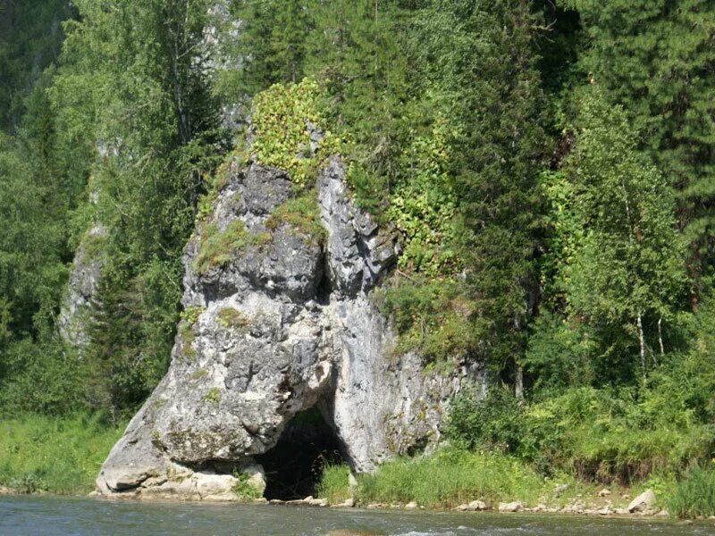 Памятник природы м. Шорский национальный парк Таштагол. Шорский национальный парк Кемеровская область. Пещера Азасская Горная Шория. Шорский национальный парк останец солдат.