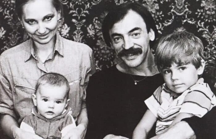 Мушкетёры .. или 40 лет спустя. Часть III Литературное обозрение