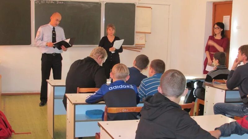 Смоленский колледж международного юридического института. Смоленский колледж мюи. Чпоу смоленский юридический колледж. Строительный техникум октябрьский. Юридический колледж мюи.