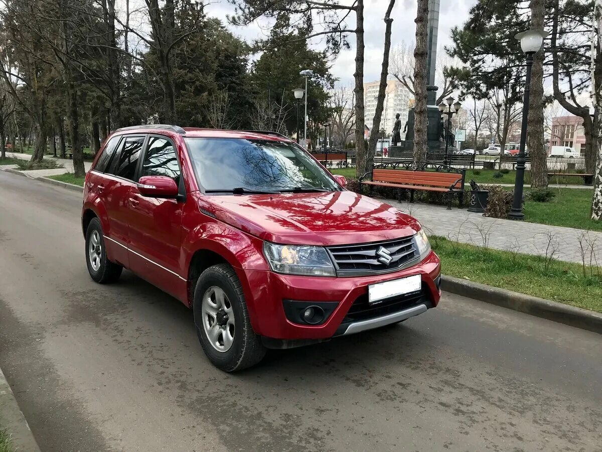 Купить витару пермь. Suzuki Grand Vitara 2013. Suzuki Grand Vitara красная. Suzuki Grand Vitara 2012 красный. Судзуки Гранд Витара 2013.