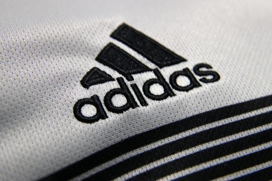 Adidas brand Stripes. Адидас a2466. Немецкий концерн адидас. Адидас 1924. Adidas company