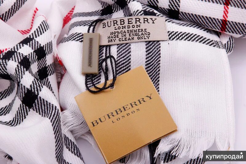 Шарф Burberry бирка. Оригинальные бирки Burberry. Louis Vuitton бирка на одежде. Бирка на шарфе. Dry cleaning only