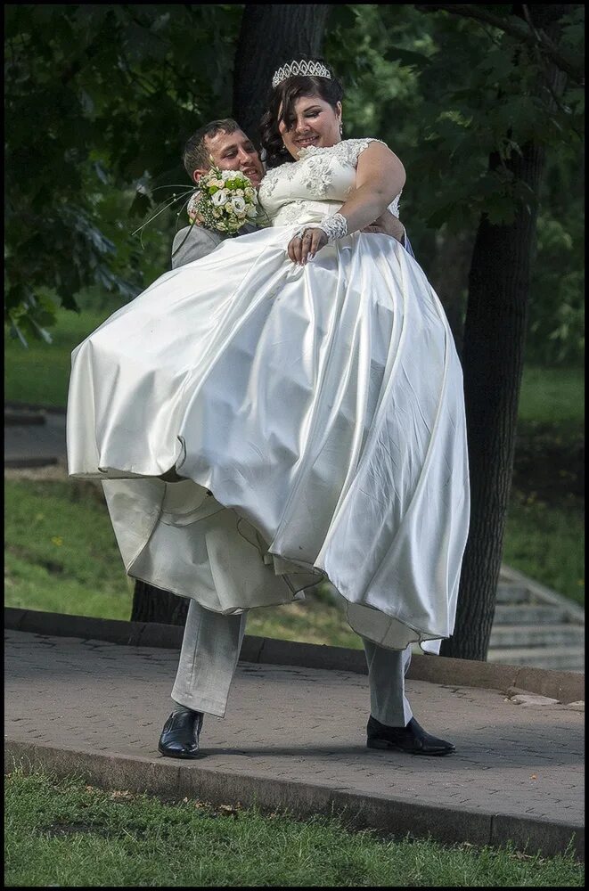 Выражение своя ноша не тянет. Своя ноша не тянет. своя ноша не тянет картинки. своя ноша не тяжела. дёргает одевало.
