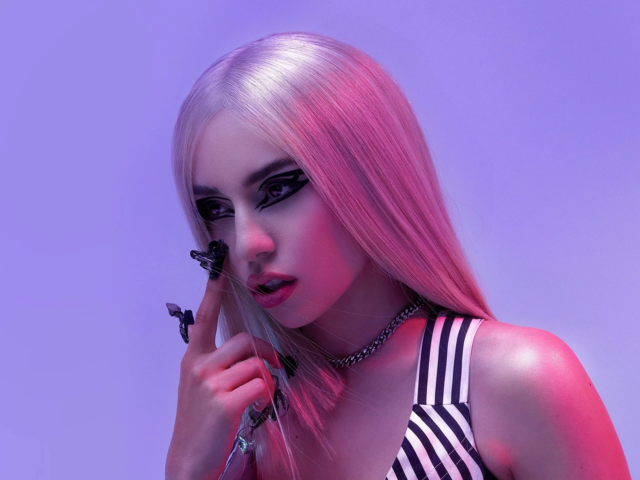 Ava max dollar. Ava max dollar