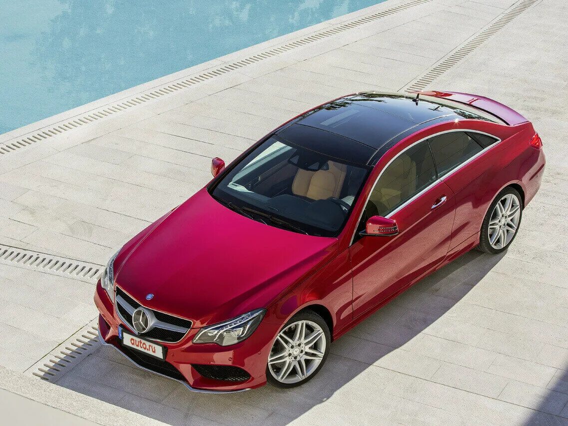 Е класс купе купить. Mercedes e class Coupe c207. Mercedes-Benz e-class Coupe (c207). Mercedes Benz c207. Mercedes Benz e Coupe 2014.