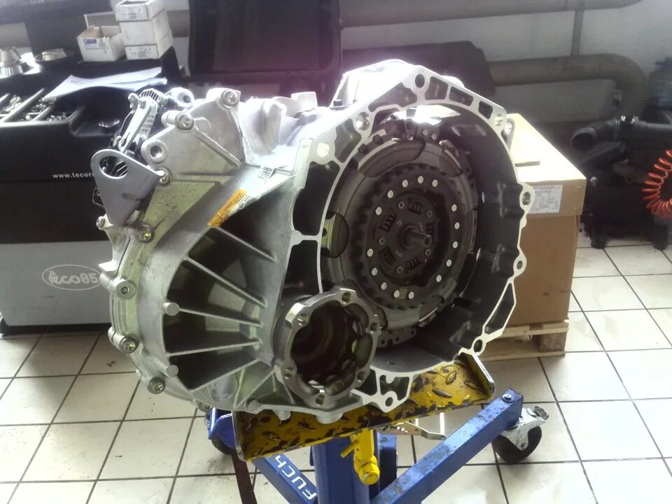 Какая акпп стоит на шкода. Акпп шкода суперб 1.8. dsg dq250 (02е). dsg 7. dsg 7 lxa.