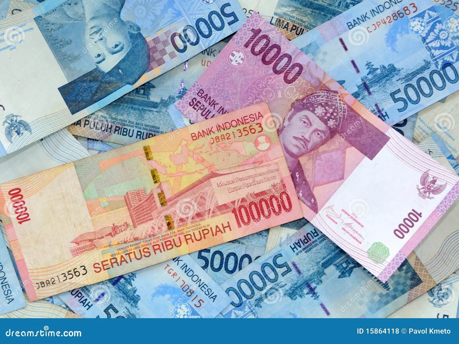 Индонезийская рупия. Индонезийская валюта. Балийские рупии. Индонезийская рупия (IDR).
