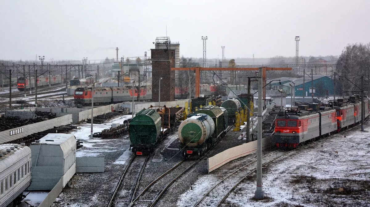 Оао ржд путевая машинная станция №197. Эр2т 7181. Т к ж д э. Поезд эд2т. Пассажирский комплекс ржд.