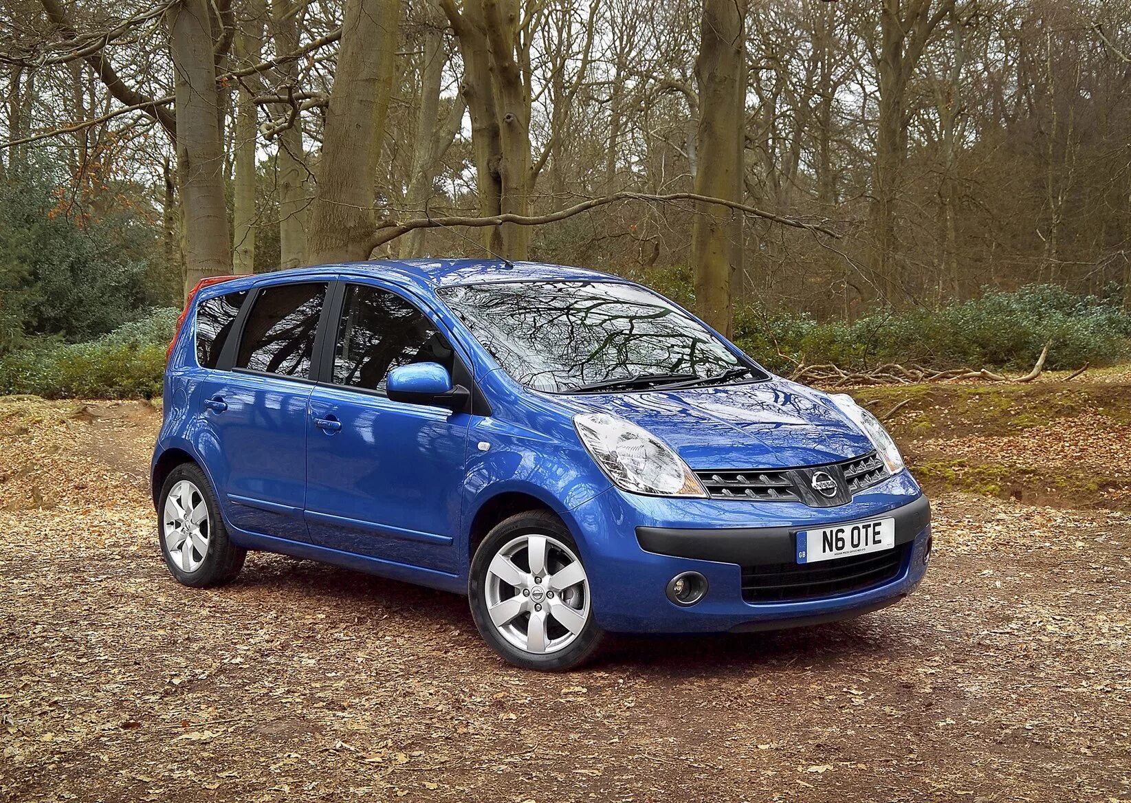 Ниссан ноут 11 кузов. Ниссан ноут 11 кузов. Ниссан ноте 1. Nissan note 2006. Ниссан ноут е11 райдер.