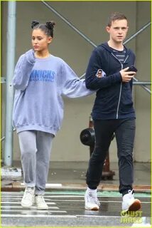 Ariana grande friends