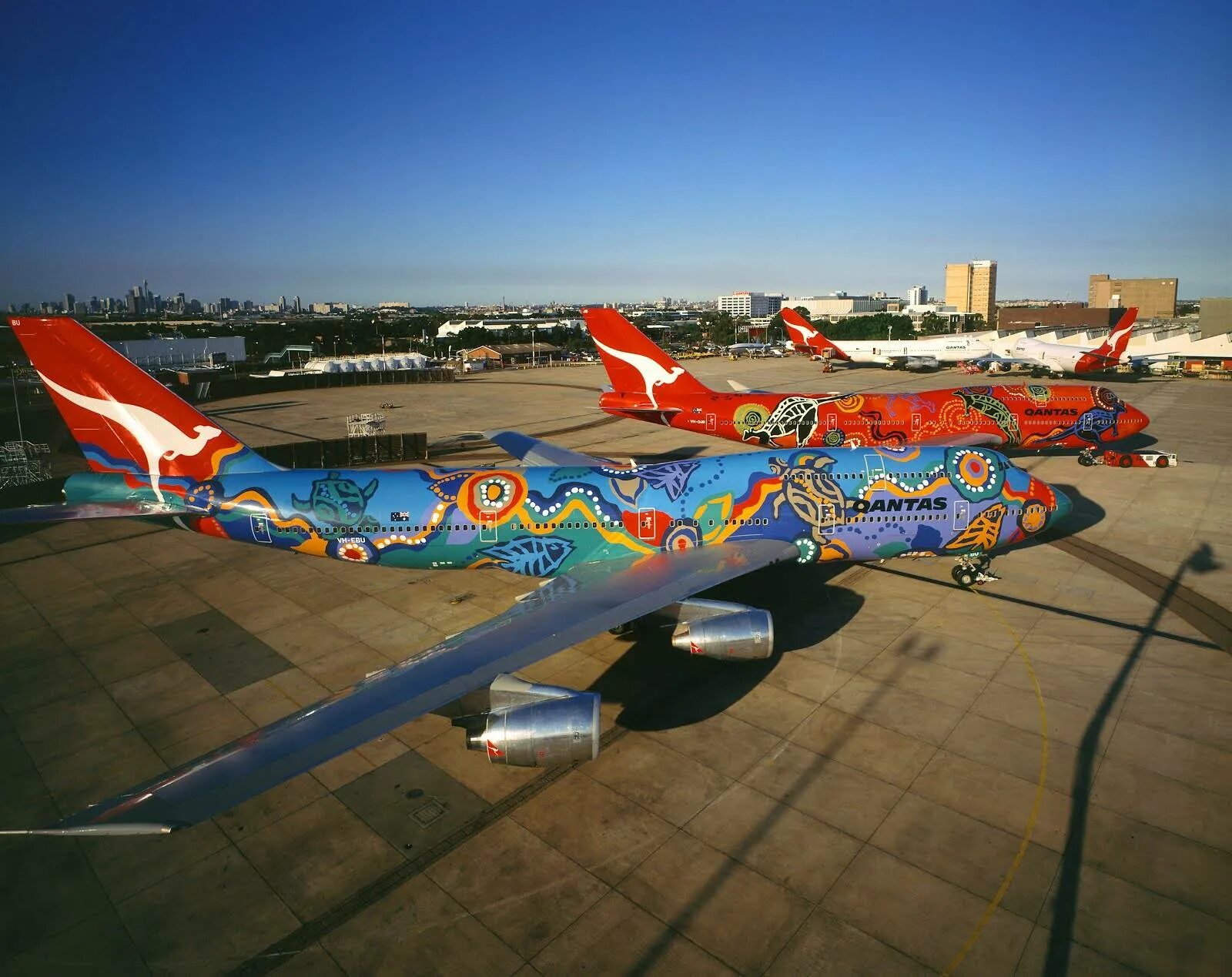Как разукрасить самолет. Qantas ливрея. ливреи самолетов авиакомпаний мира. необычные окраски самолетов. разрисованные самолеты.