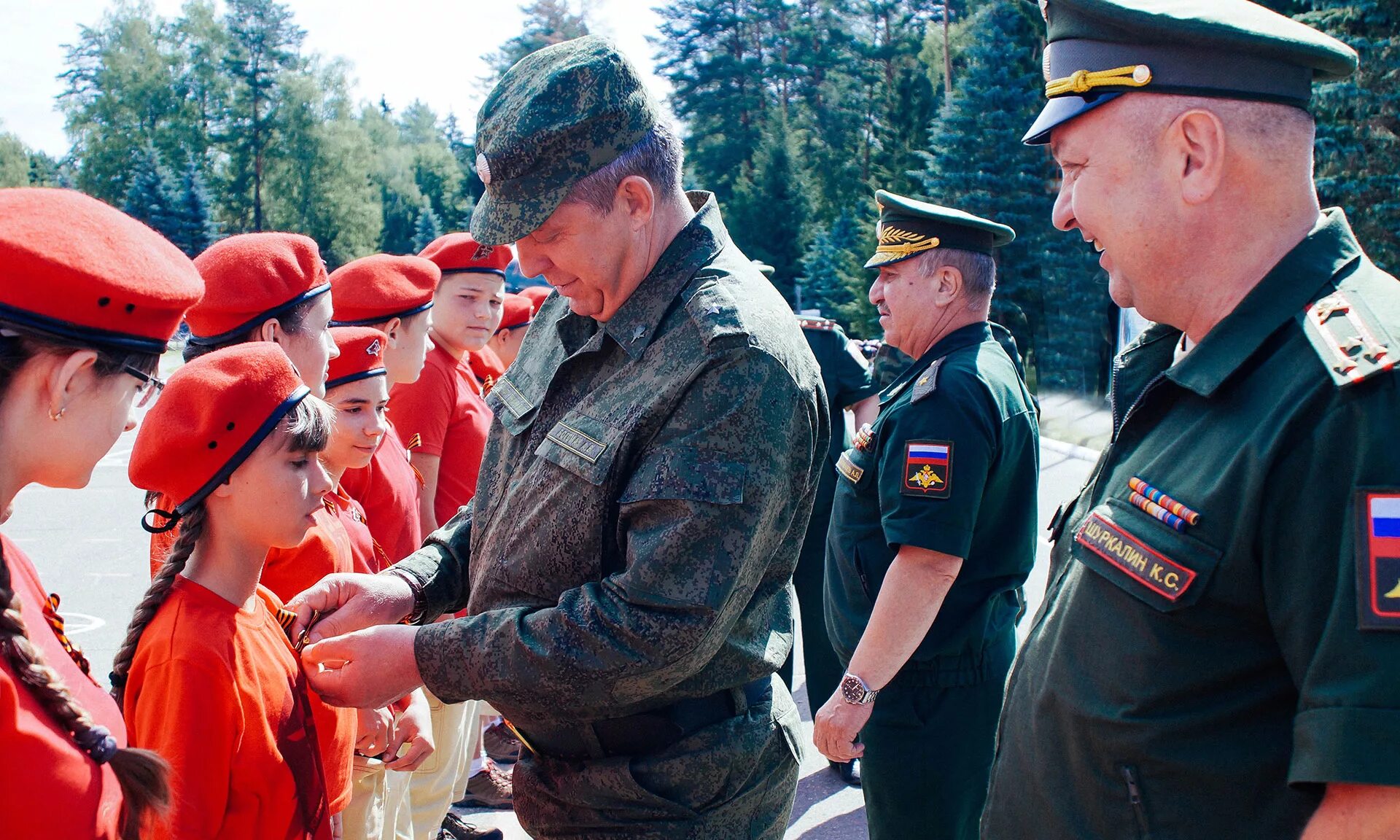 18 июня 2012. Воинская часть 42685 Брянск. Юнармейский отряд Пересвет. Брянск-18 военный городок. Ржаница Брянск 18.