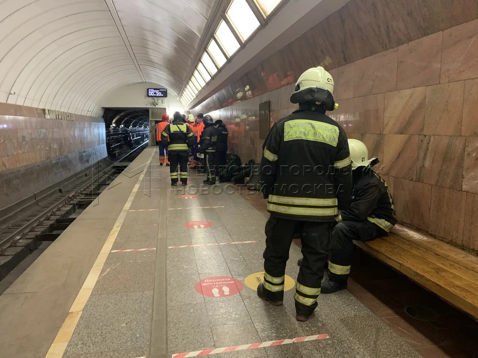 Новости москвы сегодня взрыв в метро. Взрывы в Московском метрополитене. Метро спортивная теракт. Аварии метрополитена в Москве. Взрыв на станции метро спортивная.